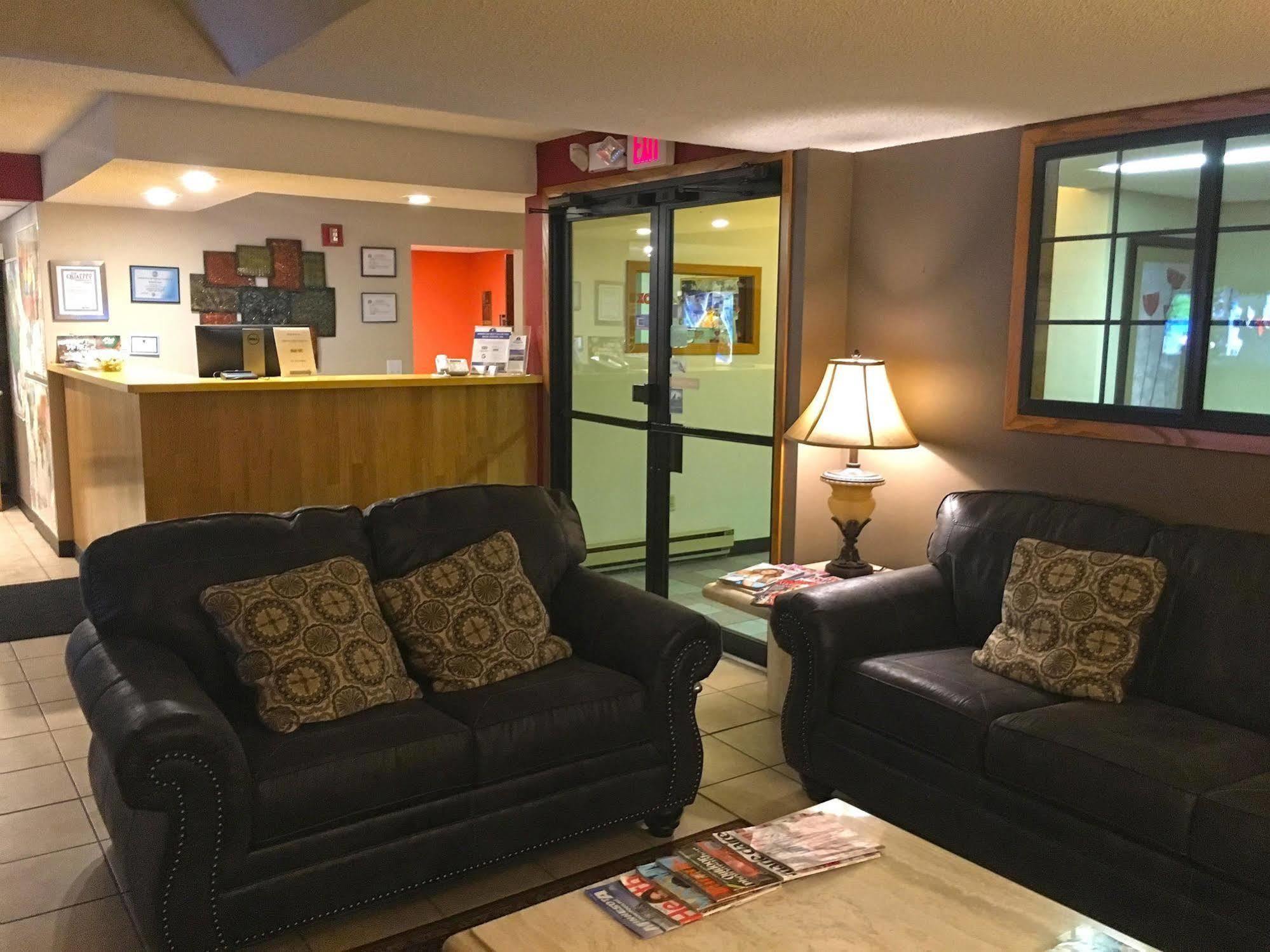 Sauk River Inn & Suites, A Travelodge By Wyndham Sauk Centre Exterior foto